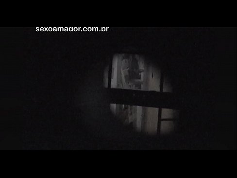 ❤️ Blondie wordt stiekem gefilmd door een voyeur uit de buurt, verstopt achter holle bakstenen ❤❌ Sex video at nl.assistentai.ru ❌